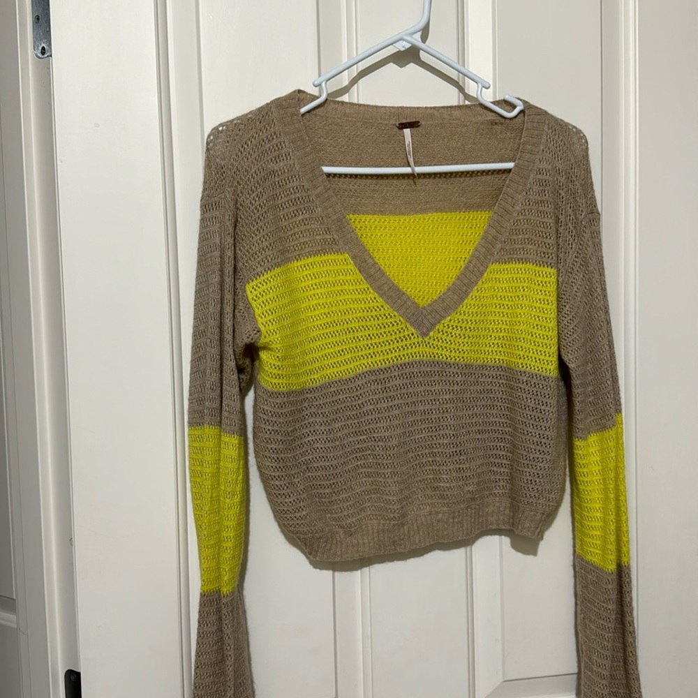 Free People V Neck Cropped Sweater